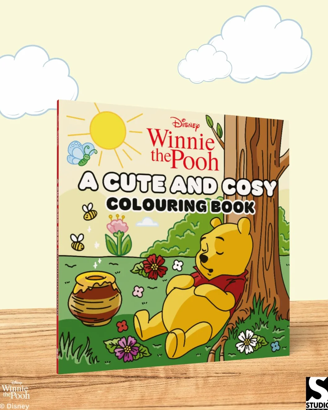 Disney Winnie the Pooh: A Cute and Cosy Colouring Book