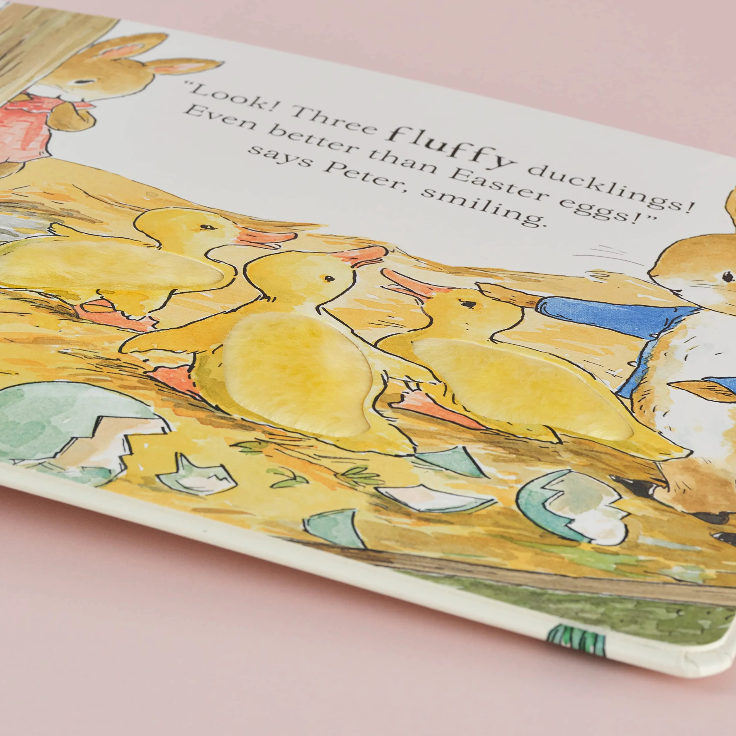 Peter Rabbit A Fluffy Easter Tale: A touch-and-feel book